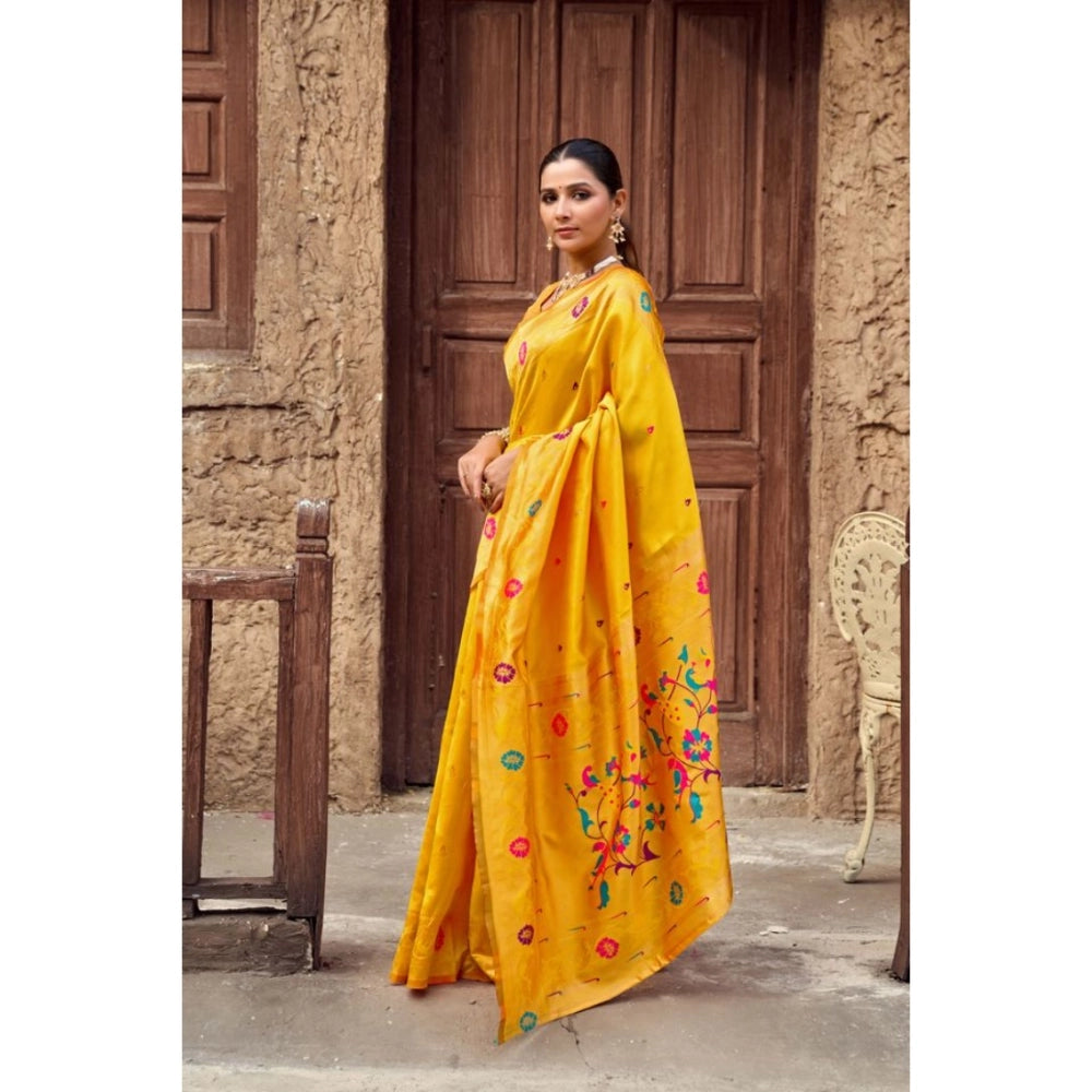Generic Women's Silk Blend Woven Saree With Unstitched Blouse 5.5 Mtr (Mustard)